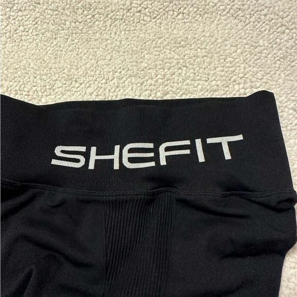 Shefit Seamless Scrunch Bootie High-Rise Bike Workout Shorts Black - Picture 7 of 16